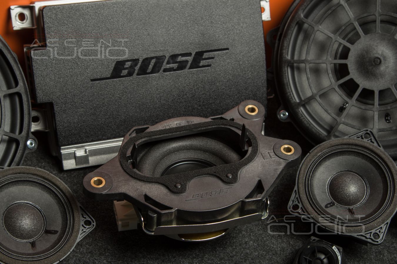 Проект аудиосистемы (не Bose и не Burmester) в Porsche Carrera 911 S