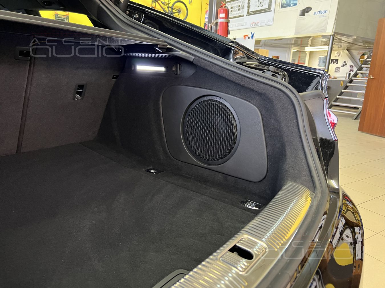 2023 Update: сабвуфер Helix в новой Audi A5