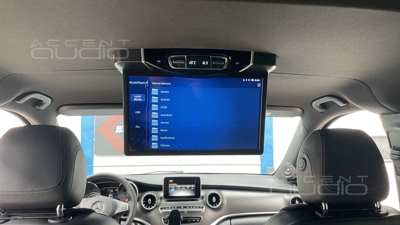 Потолочный монитор для пассажиров – новый функционал для Mercedes V-Class