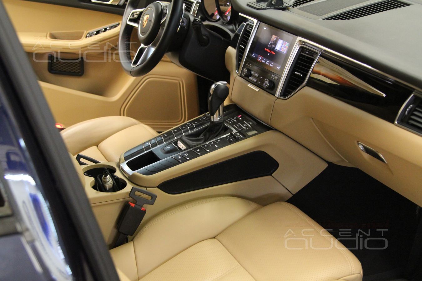 Модернизация аудиосистемы Porshe Macan