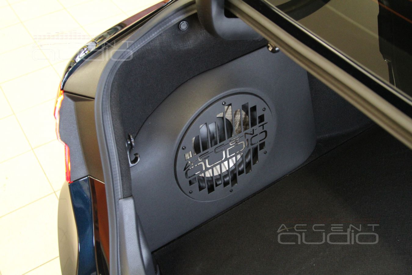 Стелс Accent-Audio для новой Toyota Camry