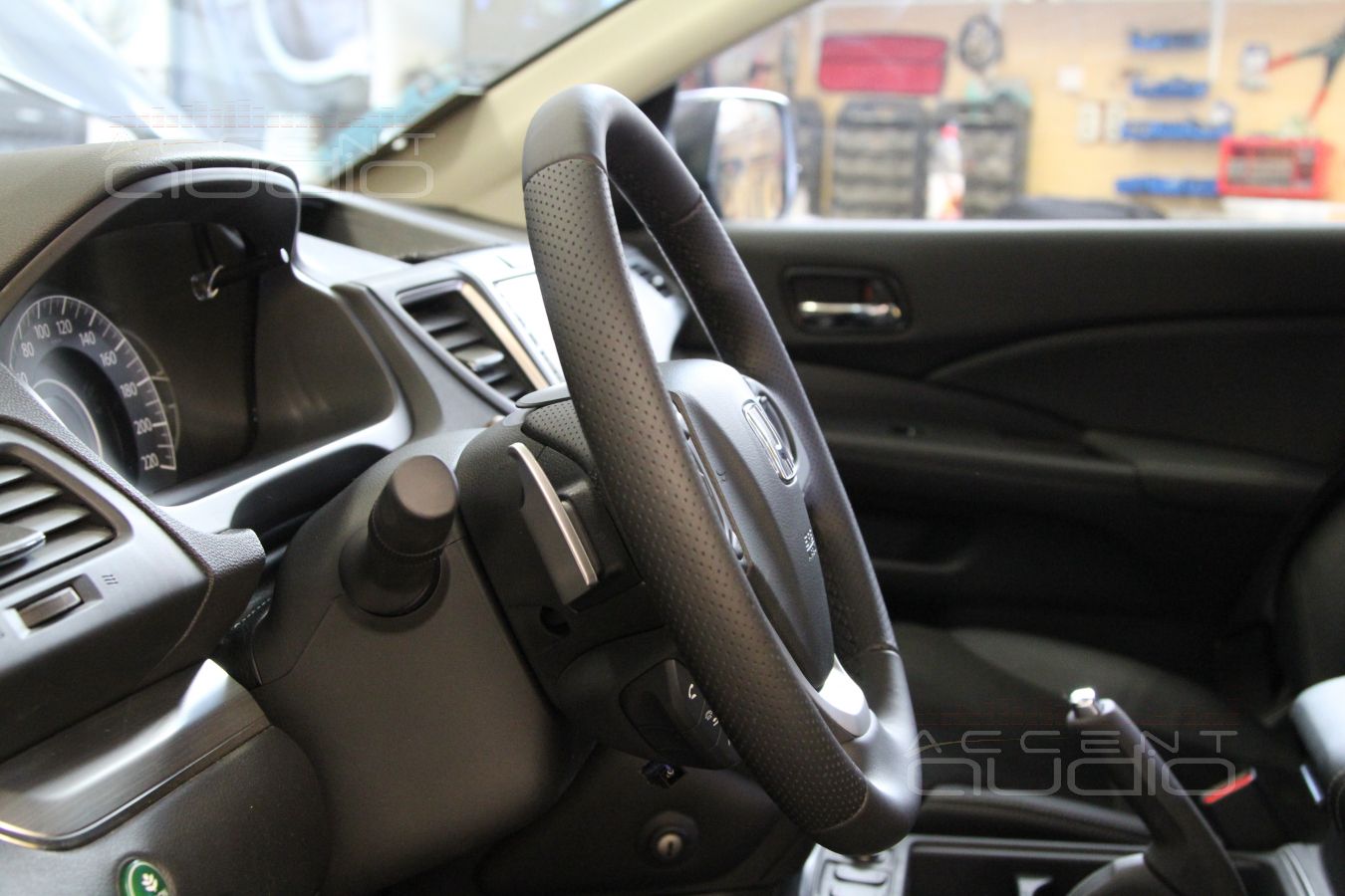 Перетяжка руля автомобиля. Как это выглядит.