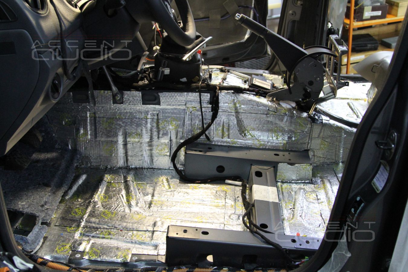 Шумоизоляция Volkswagen Amarok