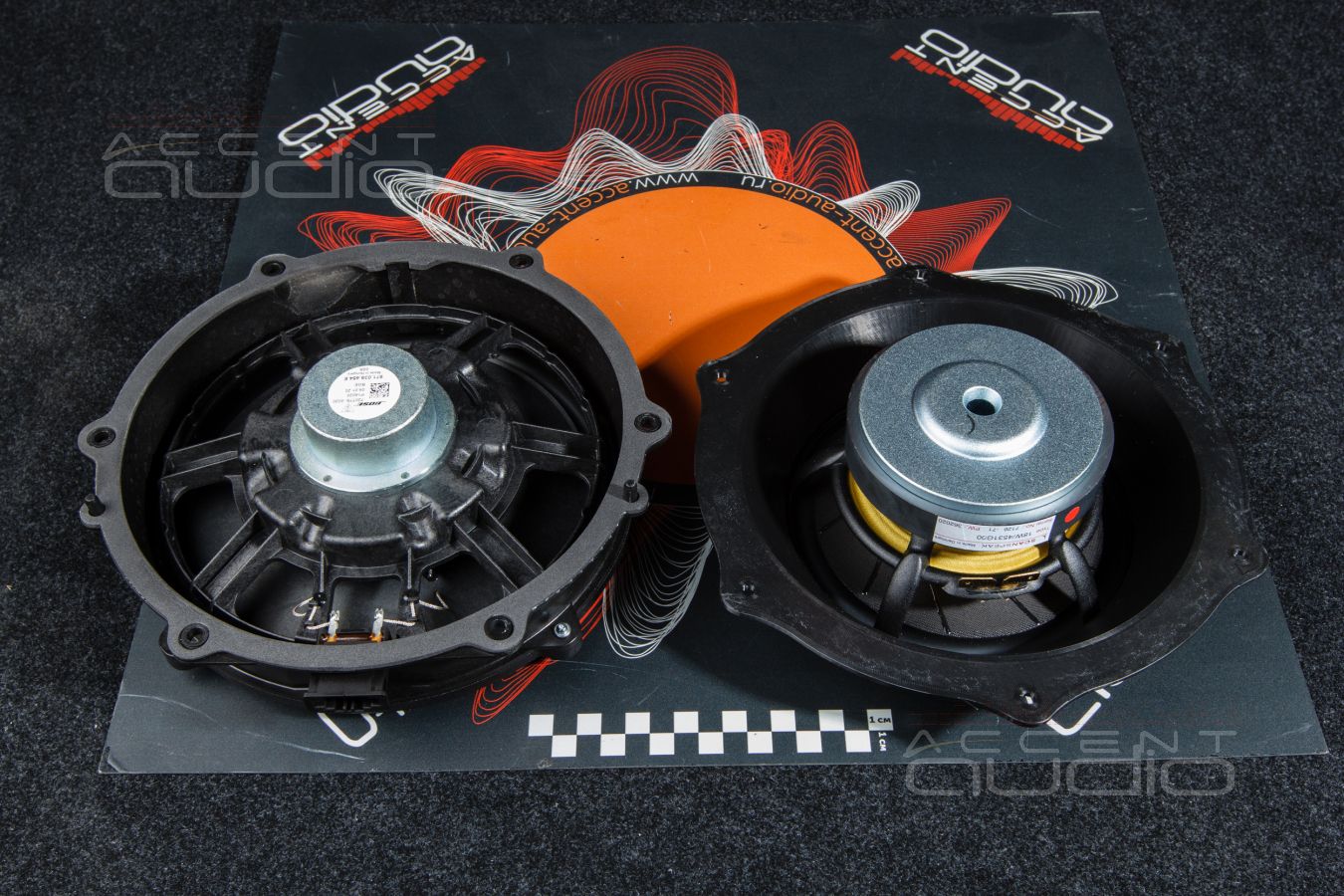 Аудиоподготовка дверей и установка мидбасов ScanSpeak в Porsche Cayenne Coupe