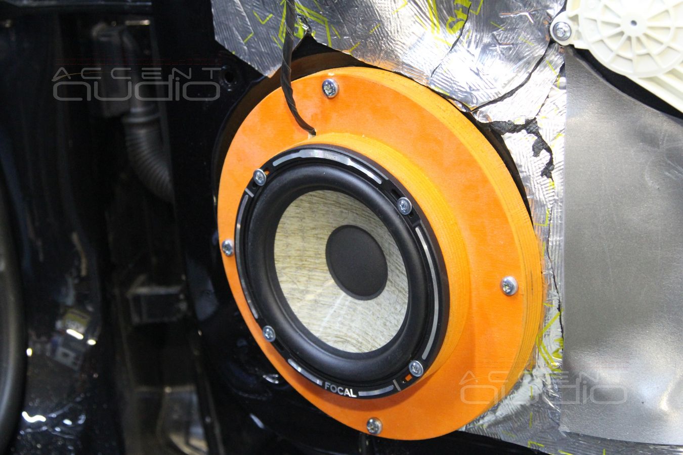 Шумоизоляция и мидбасы в Audi A5 S-Line