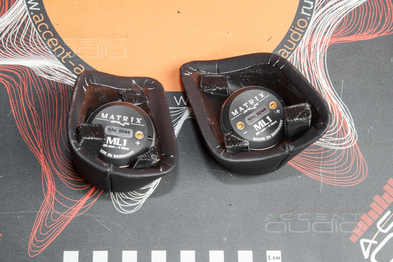 Красота и стиль твитеров Brax ML1 в интерьере Mercedes-Benz GLE Coupe AMG 53