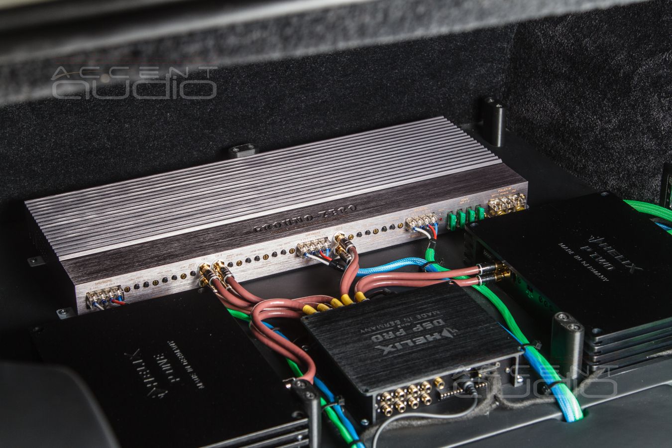Скрытая интеграция: 9 каналов усиления и 10 каналов процессинга в Rolls Royce Wraith