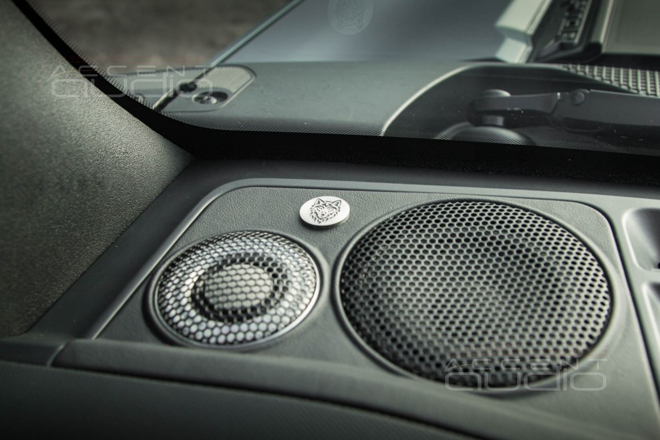 Среднечастотные и высокочастотные излучатели Brax в Ford Bronco Raptor