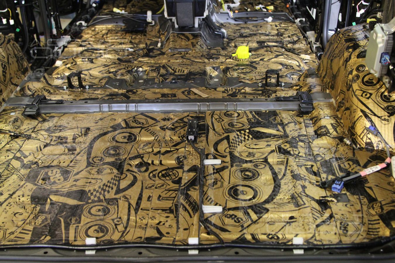 Правильная шумоизоляция Prado 150 