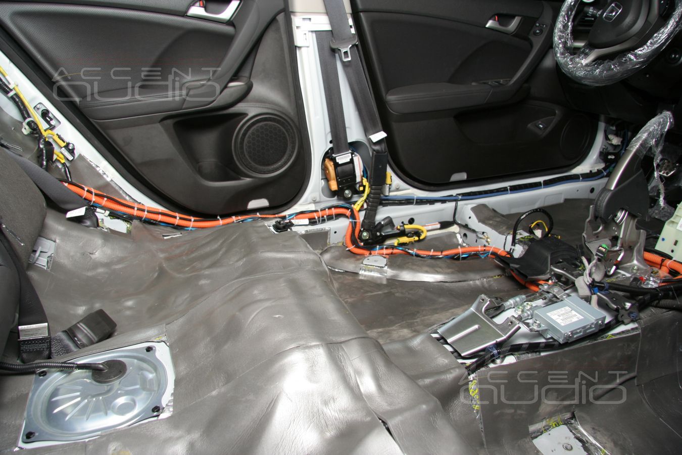 Укладка аккустики