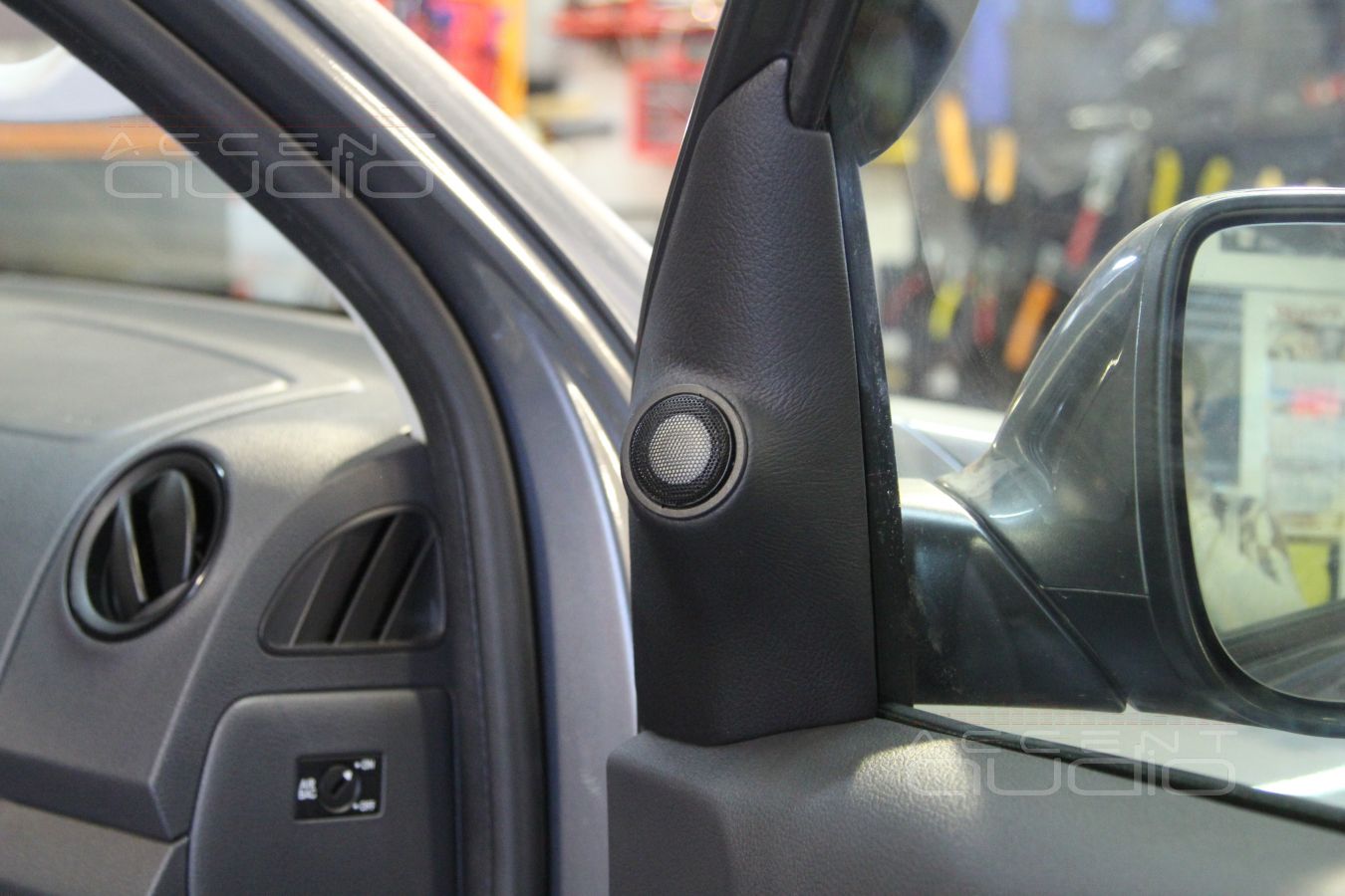 Акустика Eton RSE 160 в Volkswagen Amarok