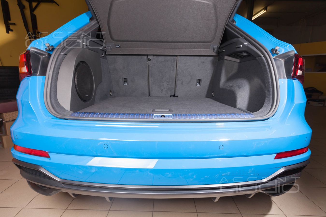 Сабвуфер-стелс специально для нового Audi A3