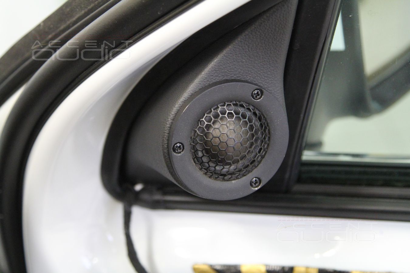 Изготовление подиумов под твитеры ScanSpeak D3004 602000.