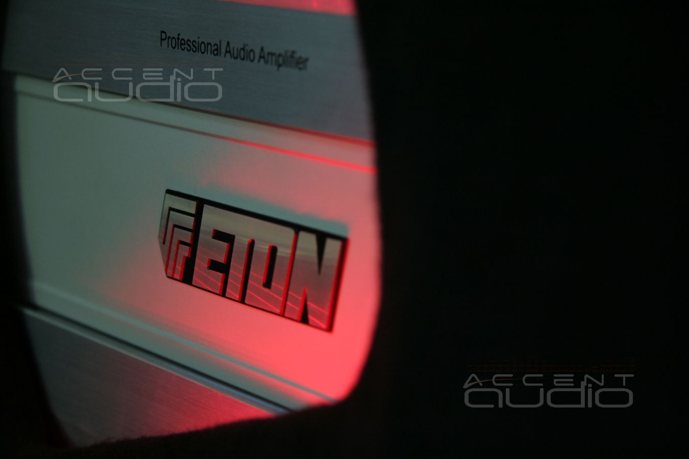 Subaru WRX STI: займите весь багажник пожалуйста !