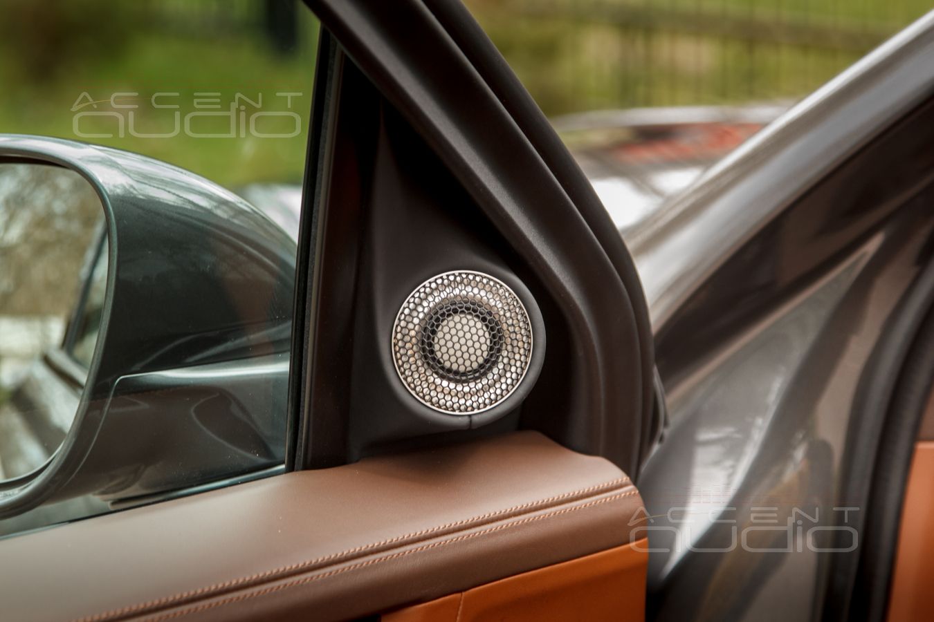 Разборчивость и кристальная чистота: твитеры Brax GL1 в Porsche Cayenne Coupe 2022