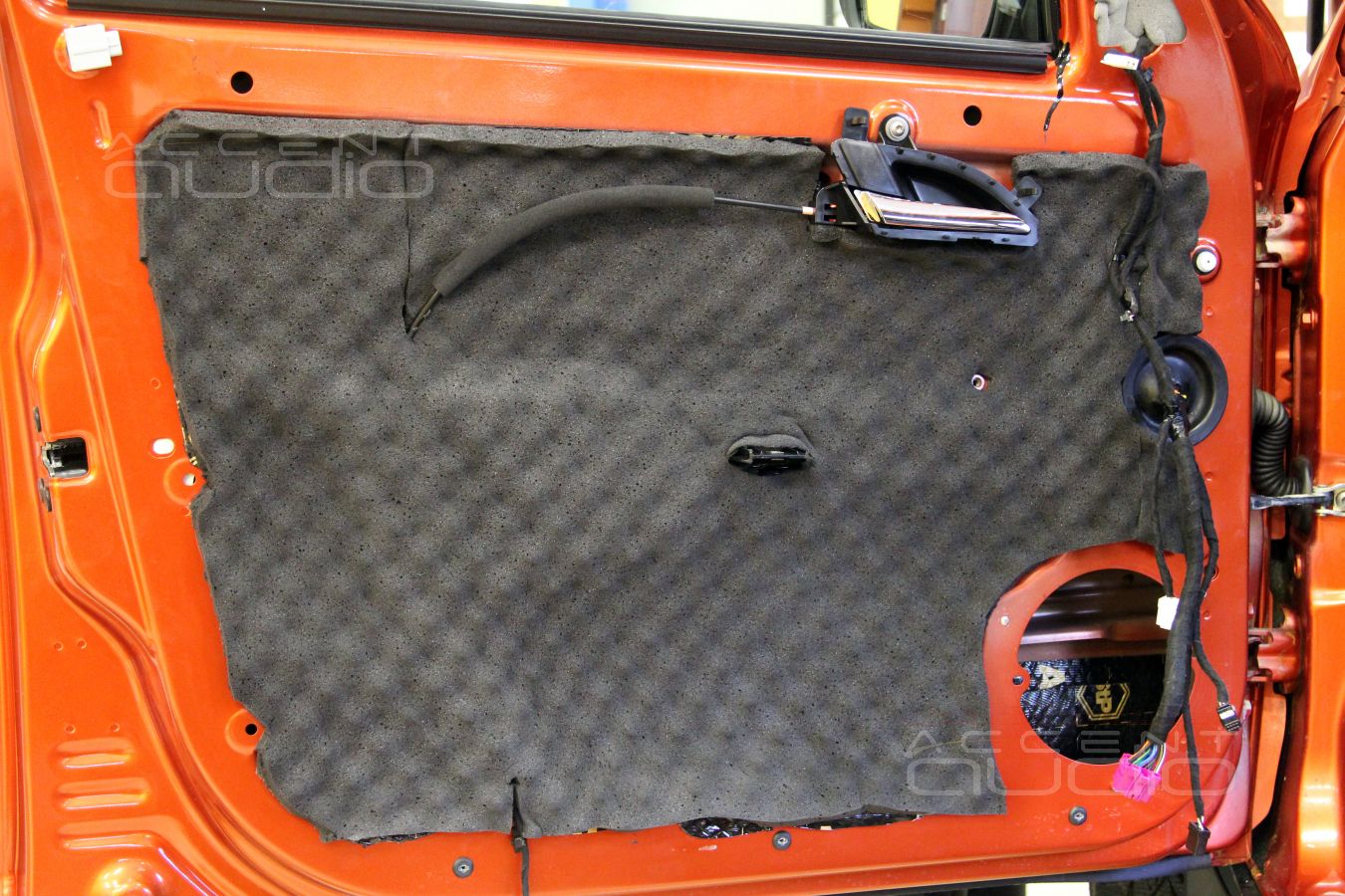 Шумоизоляция и аудиоподготовка передних дверей