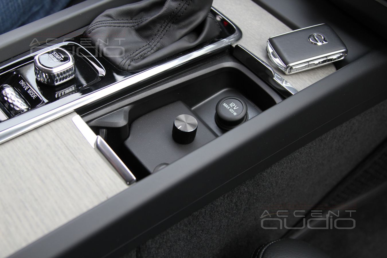 Установка аудиопроцессора Helix, усилителей E.O.S и Mosconi в Volvo XC 60