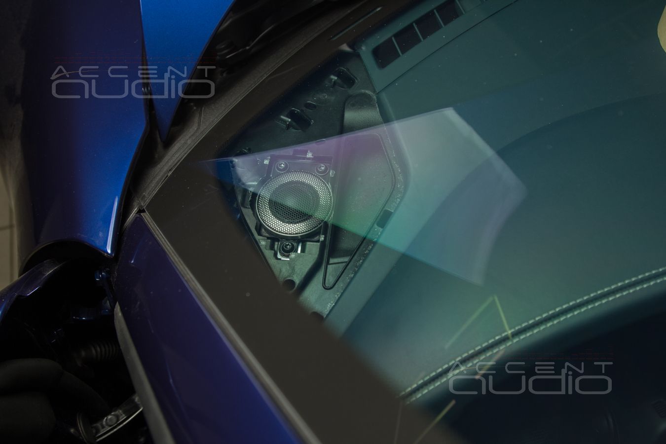 Простой монтаж среднечастотных динамиков Focal 3,5WM Midrange Utopia Be M в 911