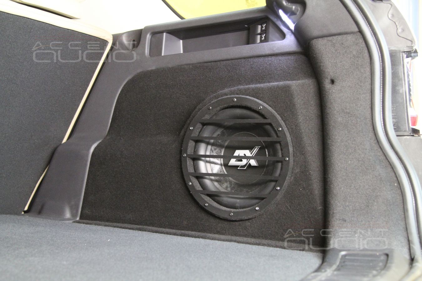 Выбор компонентов аудиосистемы в LandRover Discovery Sport