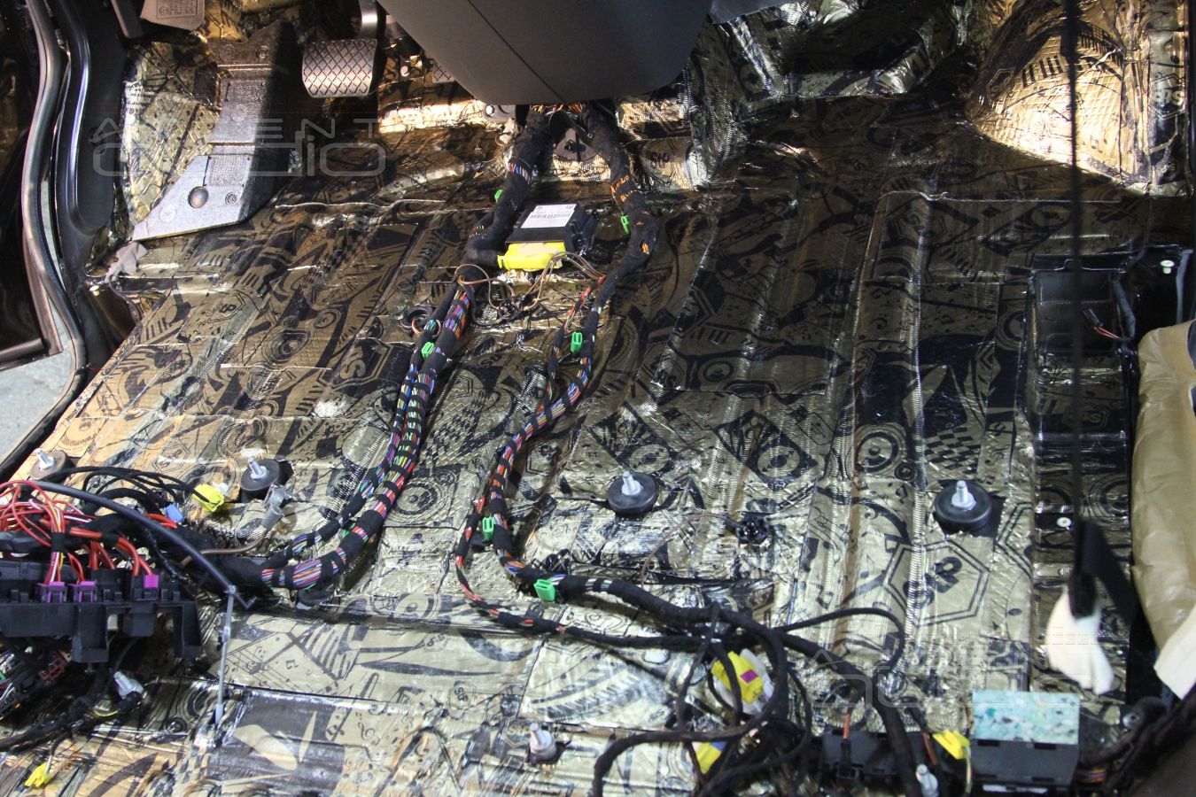 Шумоизоляция Volkswagen Multivan