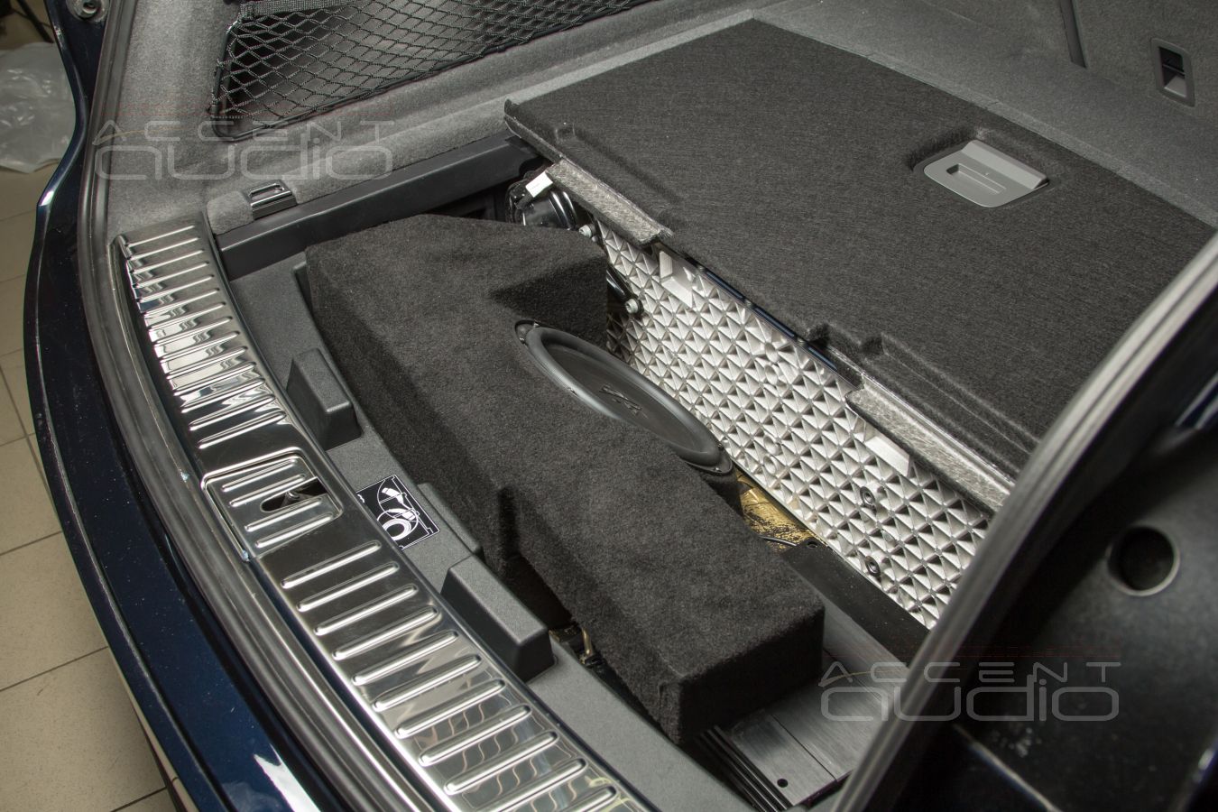 Update 2023: решение для сабвуфера в Porsche Cayenne e-hybrid