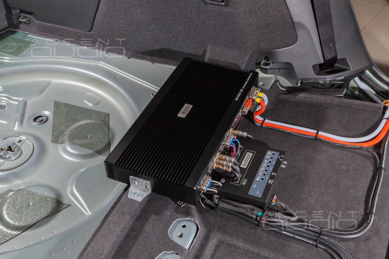 Установка усилителя и аудиопроцессора в Skoda KODIAQ