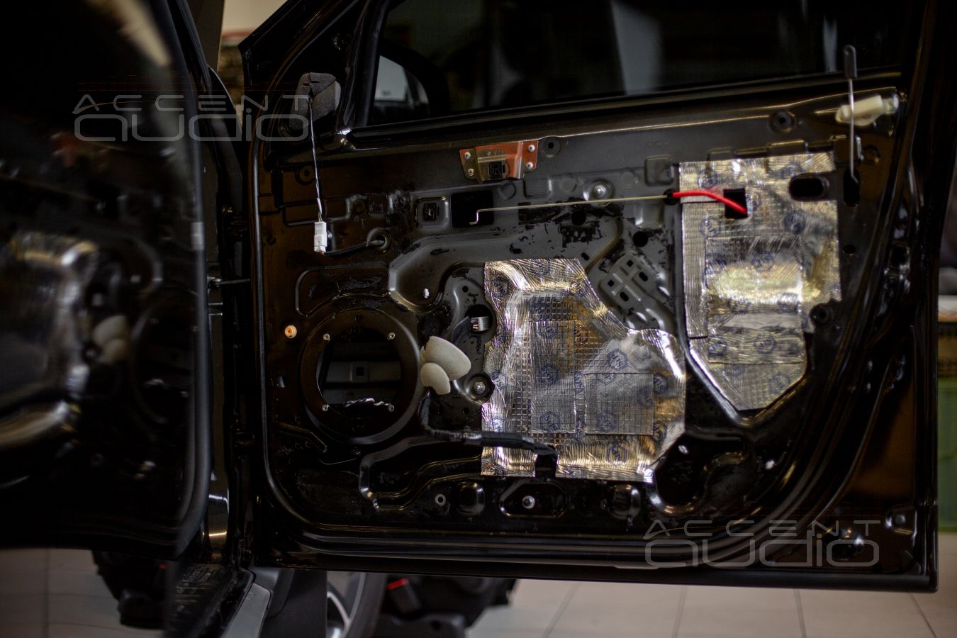 Аудиоподготовка дверей и установка акустики Focal MW ES165K (HPVE1078) в Renault Duster