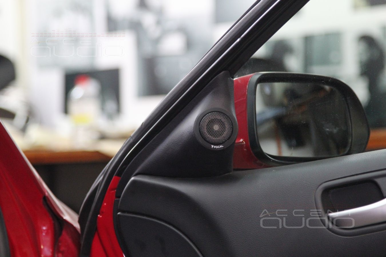 Подиумы под твитеры Focal в Honda Accord 7