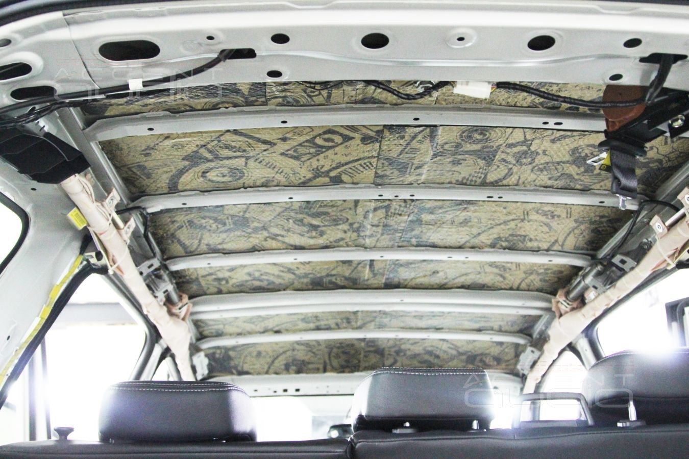 Шумоизоляция материалами STPGold new в Subaru Forester