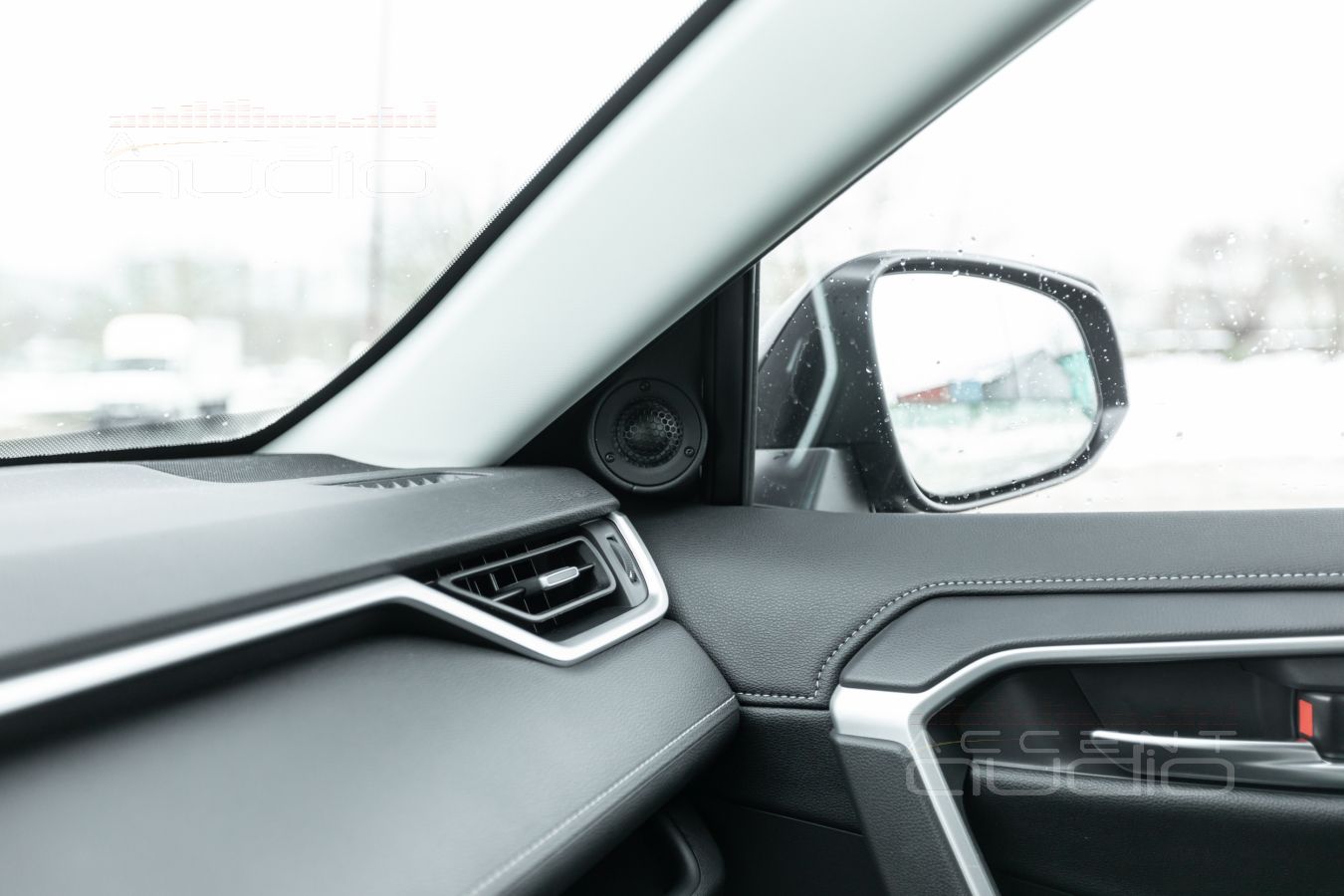 Идеальная установка высокочастотных динамиков в RAV4 – лучше, чем штатно