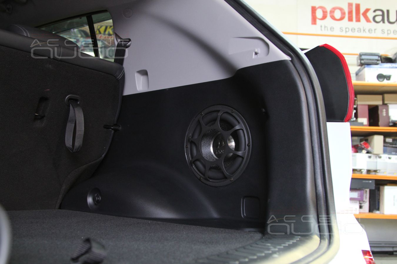 Замена сабвуфера в Kia Sportage