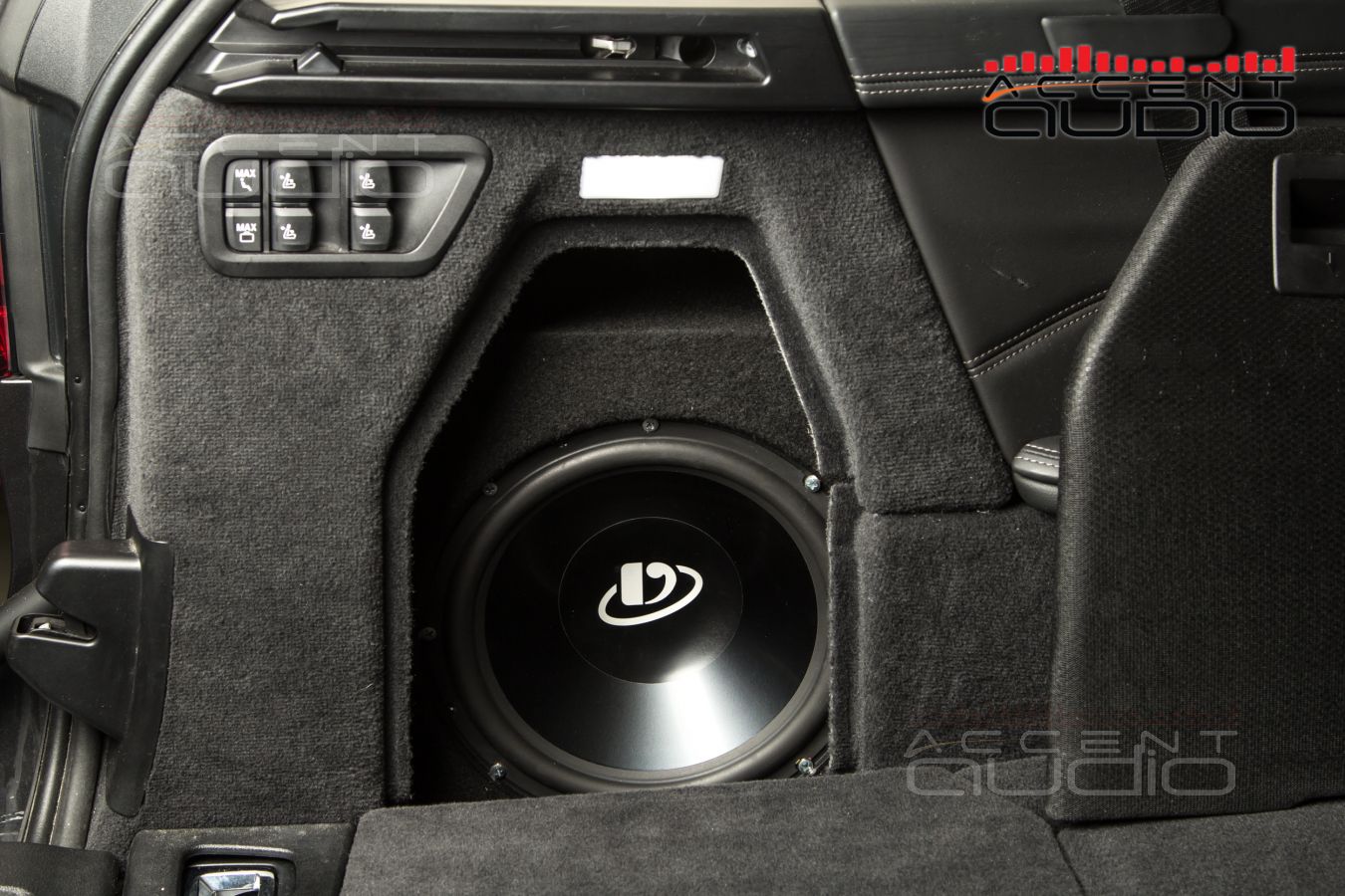 Мощная интеграция аудиофильского сабвуфера Dego в BMW X7