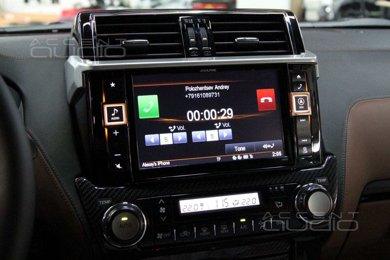 Новый Toyota Prado 150 + новый Alpine X800D = все работает…