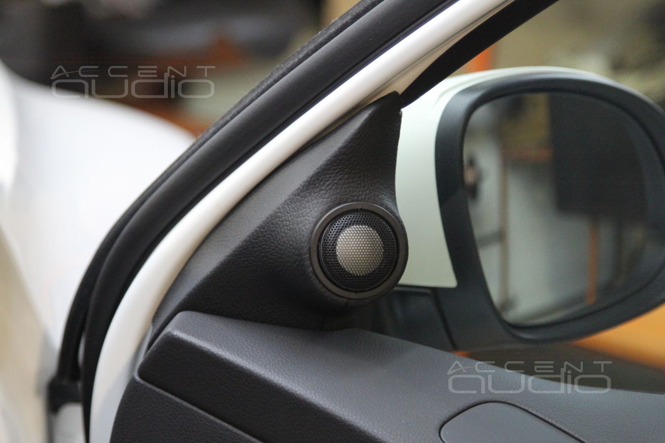 Установка акустики Eton RSE 160 в двери Volkswagen Tiguan