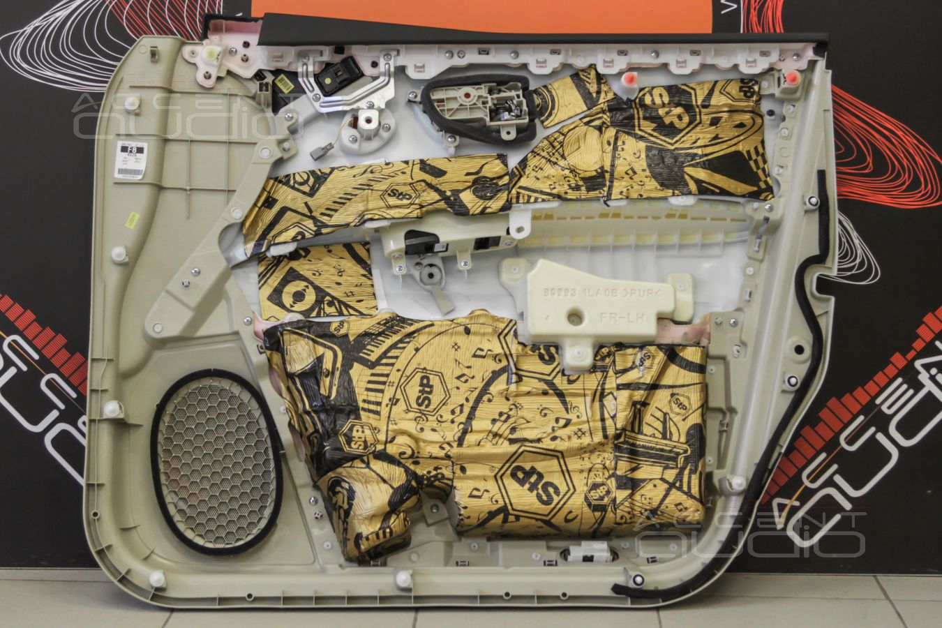 Шумоизоляция – необходимая процедура для любого Infiniti