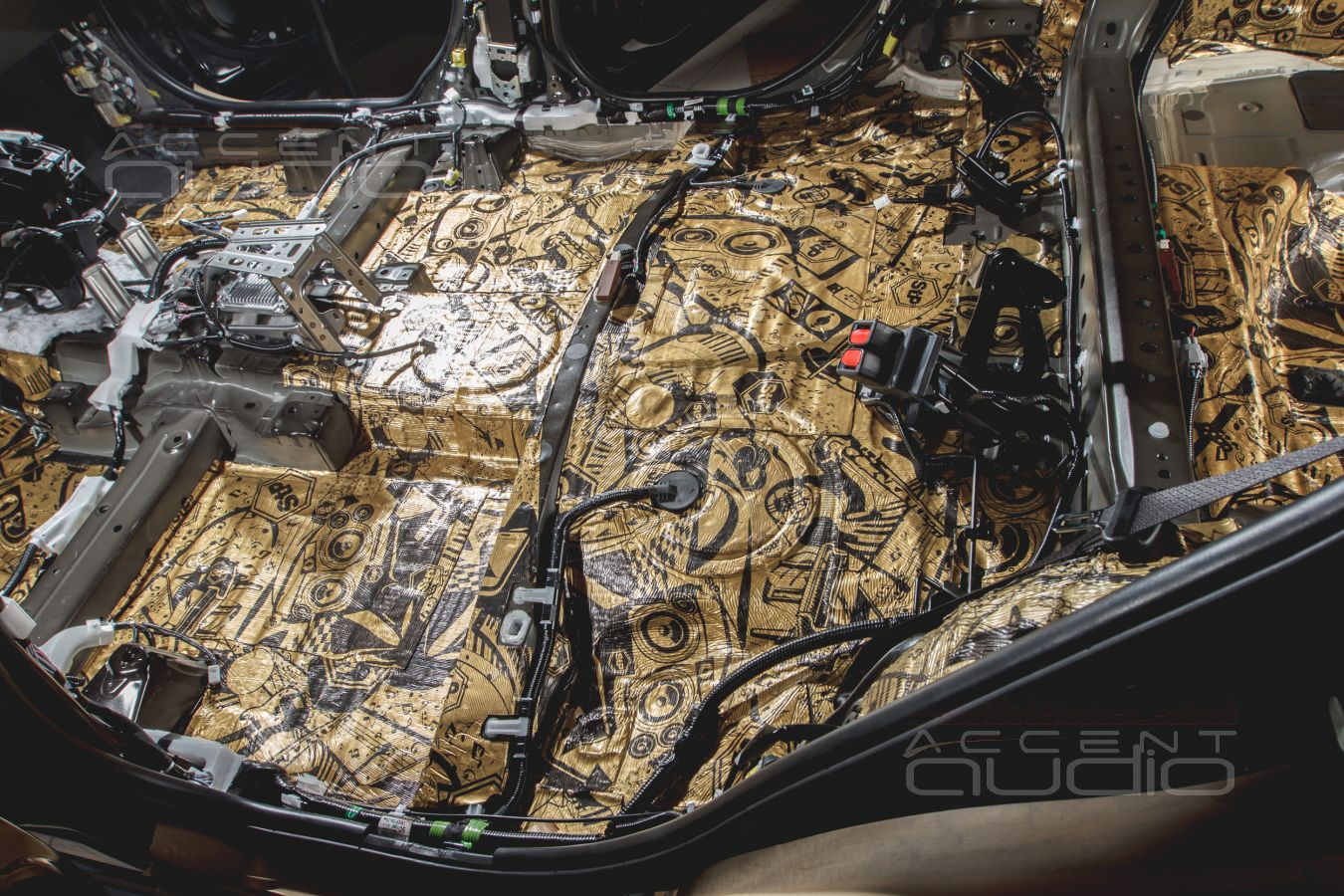 Полная шумоизоляция салона Toyota RAV4