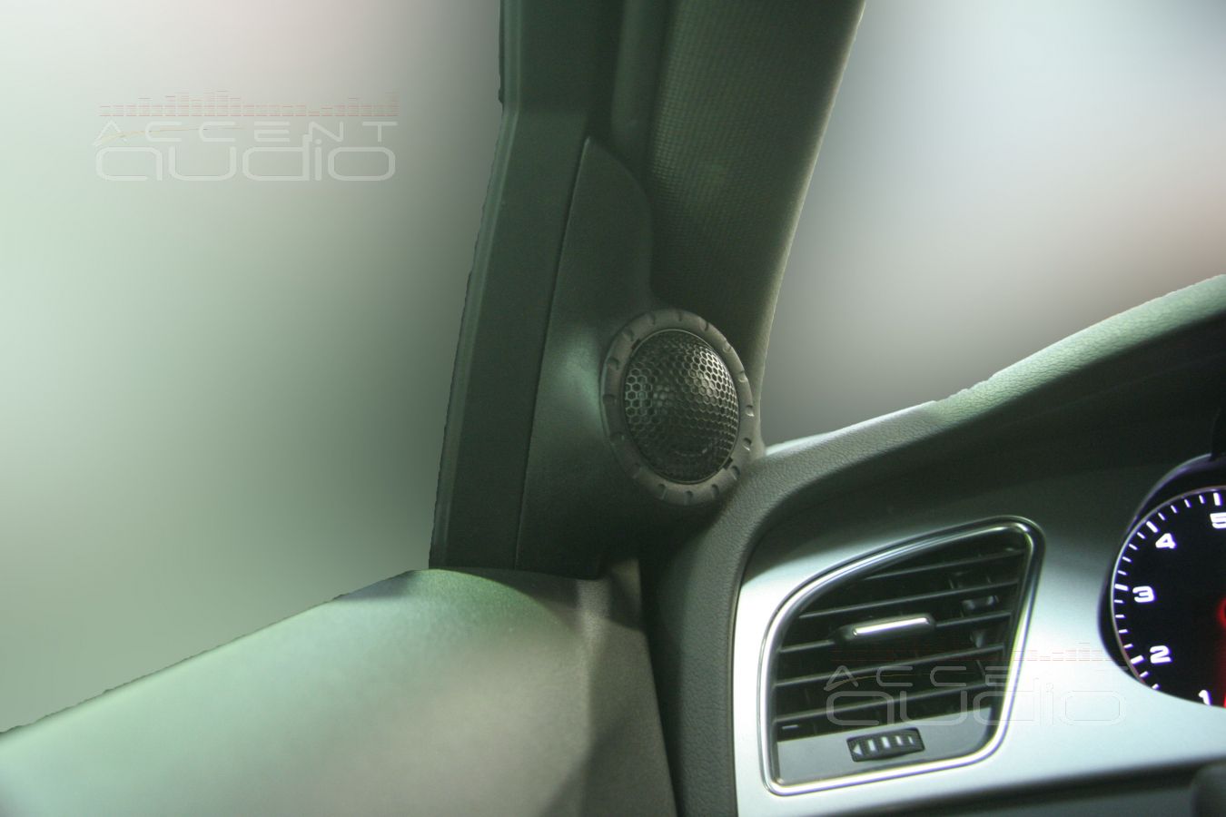 Установка акустики и шумоизоляция в Audi A4