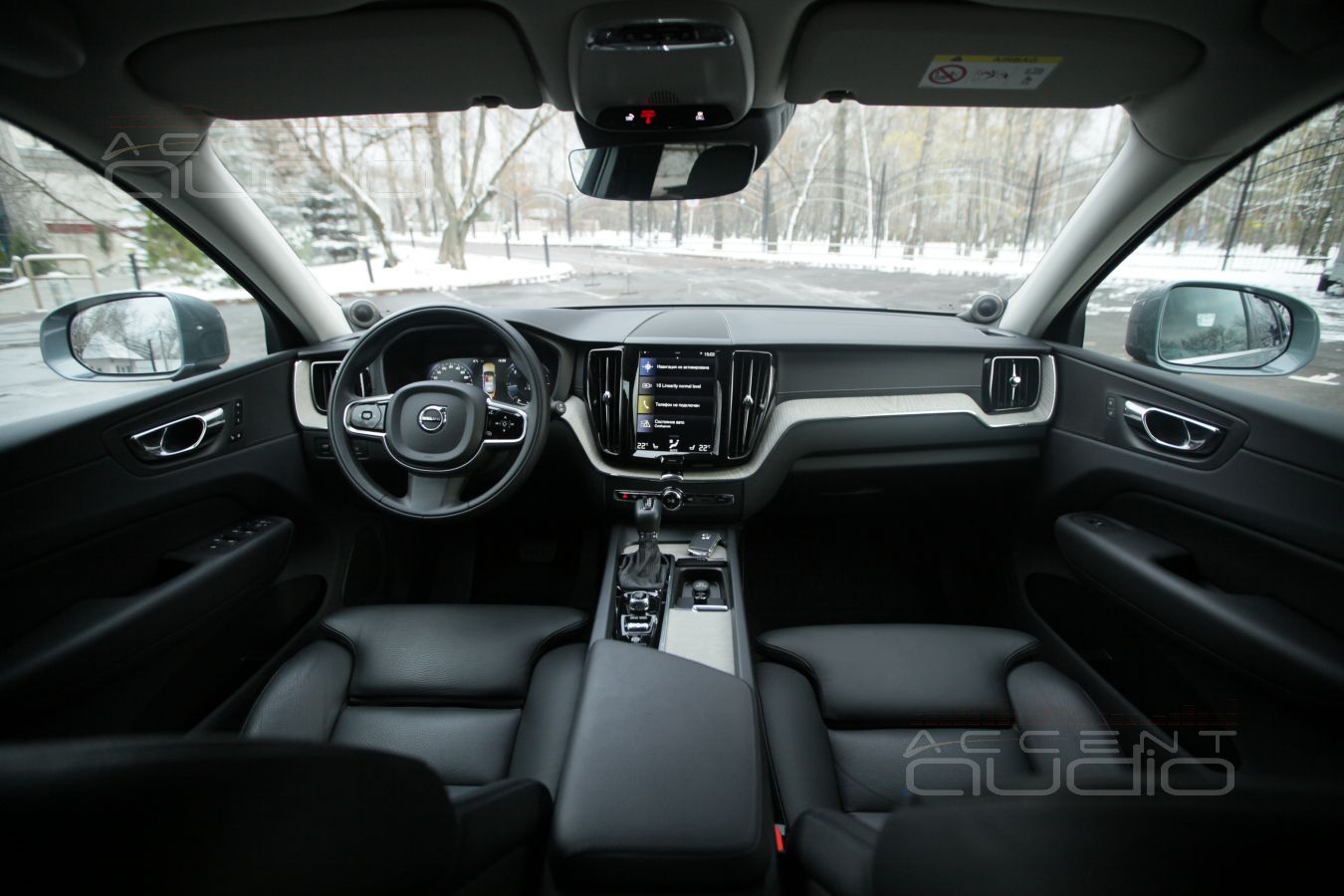 Подиумы под твитеры Brax NOX28 в дизайне Volvo XC60