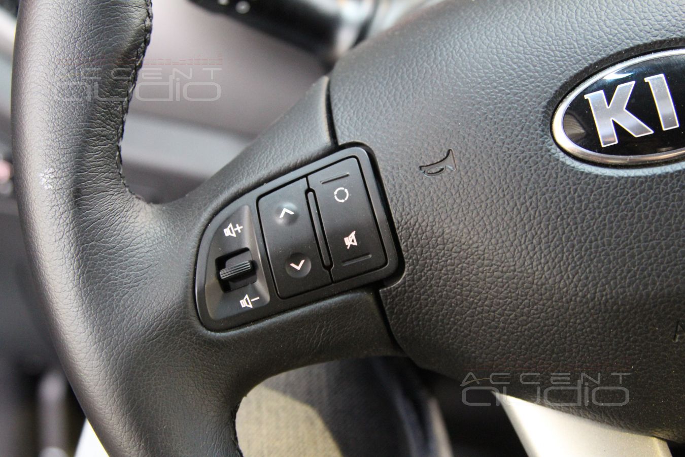 Kia Sportage NEW - полная замена аудиосистемы