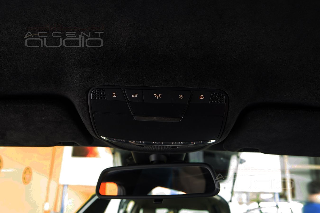 Перетяжка потолка Mercedes-Benz C-Class W205 в алькантару