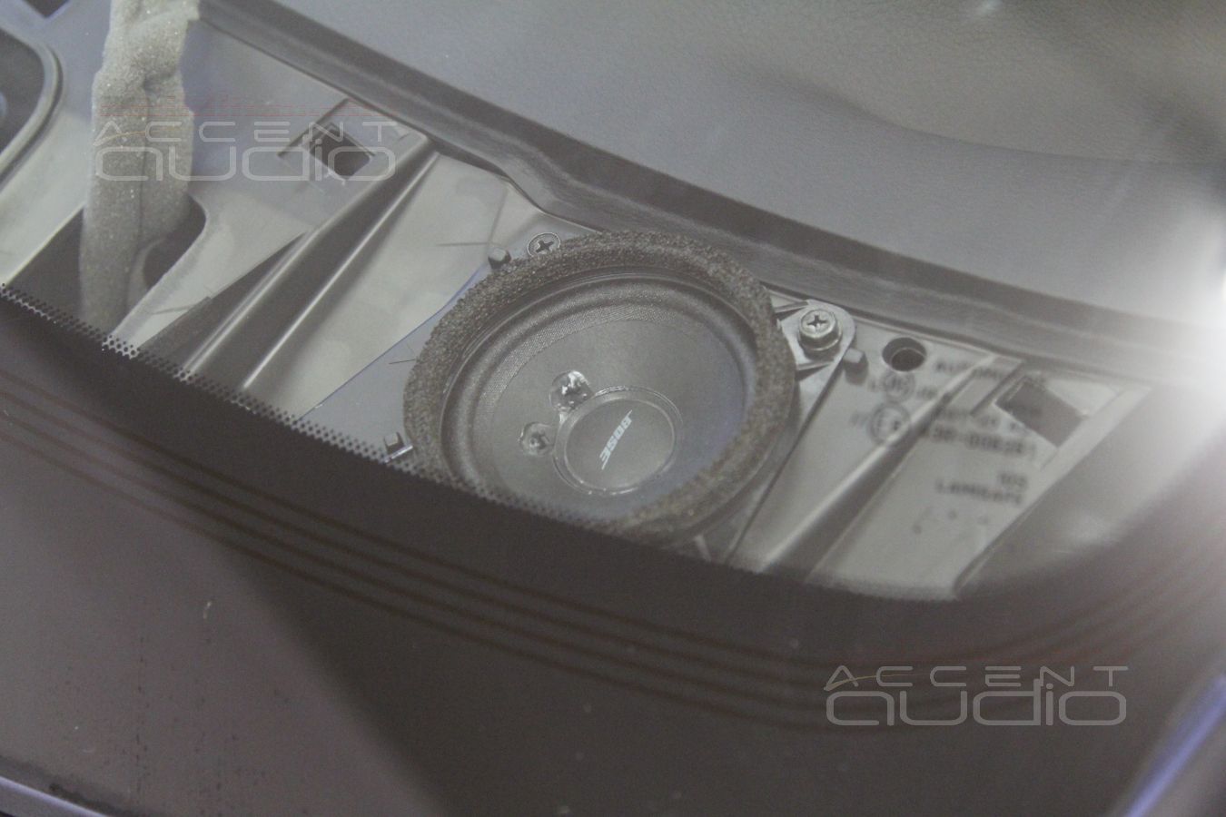 Установка среднечастотных динамиков Focal Utopia Be Midrange 3W2 в Infiniti Q50