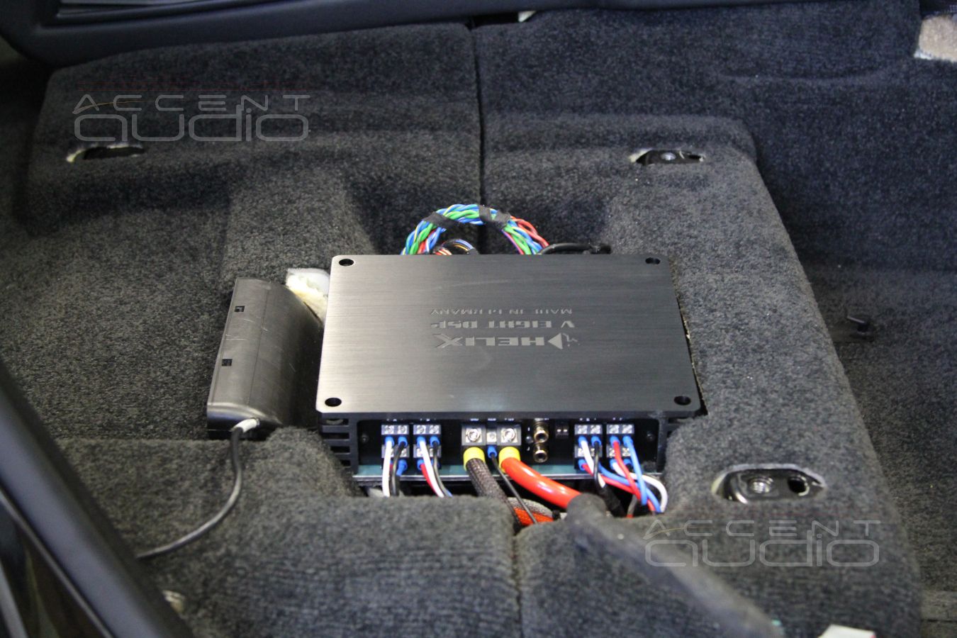 Процессорный усилитель Helix – сердце новой аудиосистемы Range Rover Vogue