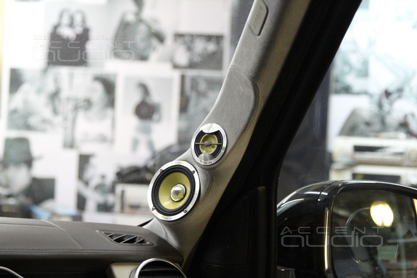 Установка акустики в Range Rover Discovery: изготовление подиумов