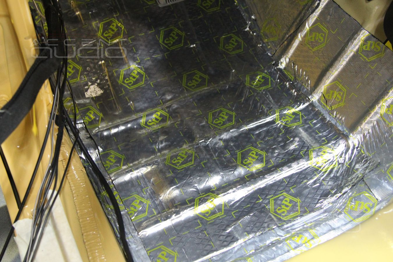 Шумоизоляция кузова Jeep Wrangler Rubicon