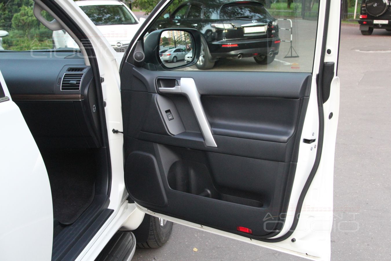 Установка трехполосной акустики в Toyota Prado 150: замечательные мидбасы Focal MW PS165F3 в дверях