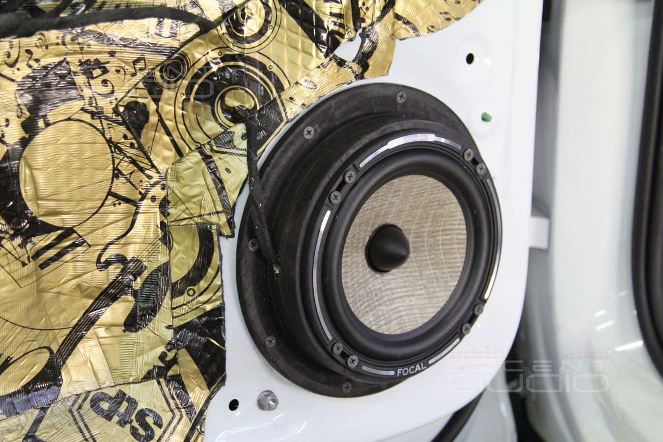 Установка акустики Focal в новый Volkswagen Tiguan 2017