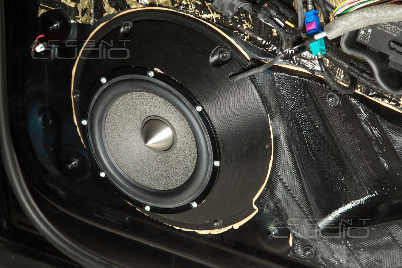 Update 2023: новая технология правильного монтажа мидбасовых динамиков в Audi Q7\Q8