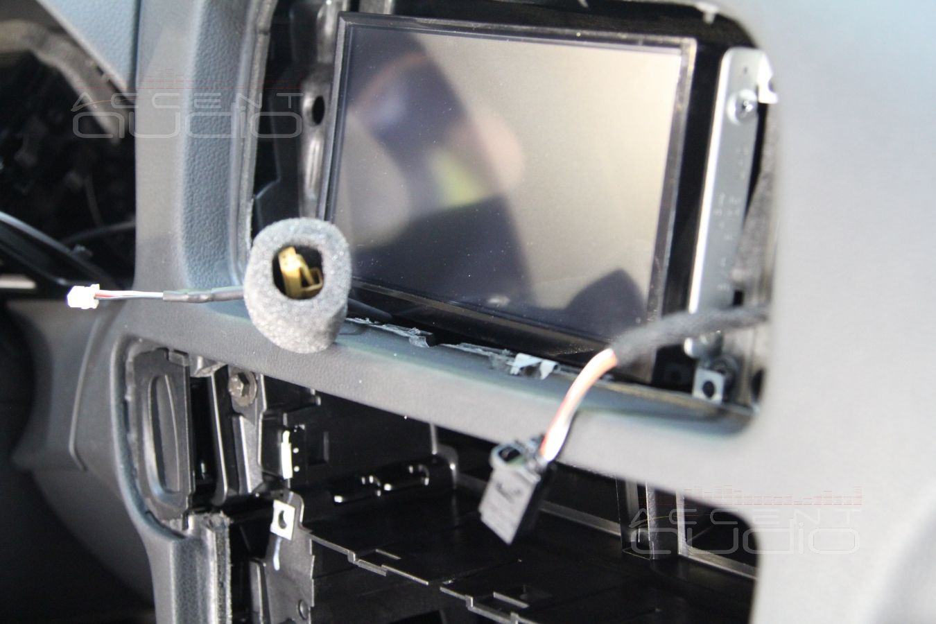 Процесс установки Alpine X701D-A