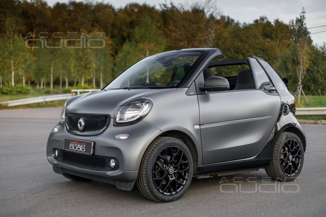 Как управляется и как звучит новая аудиосистема в Smart Fortwo