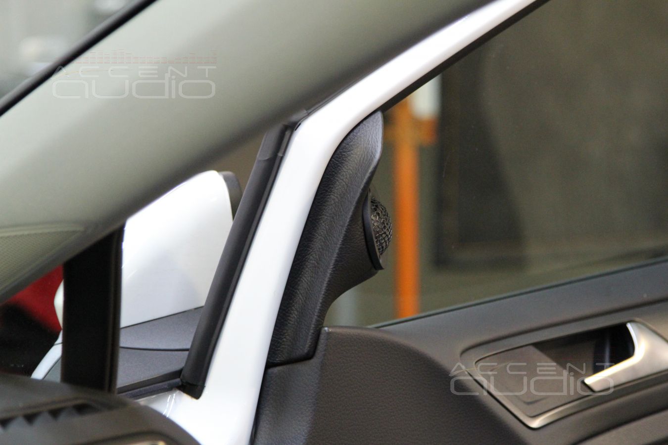 Установка акустики в Volkswagen Golf 7